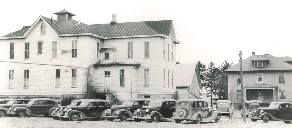 Scattergood’s Main building, 1939; the arrival of the first “guests”